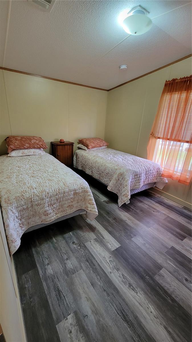 C7504570 Property Photo