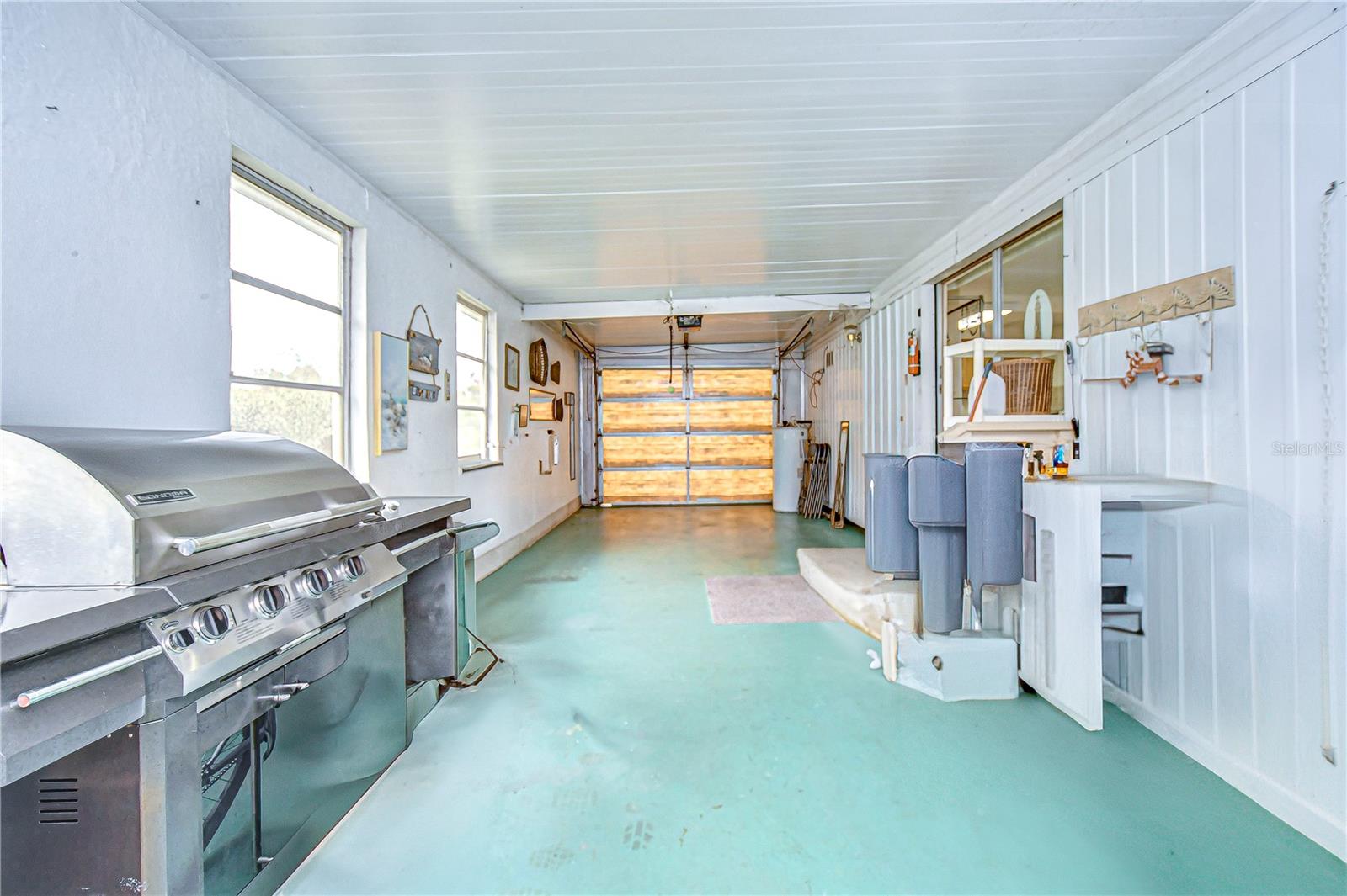 TB8346055 Property Photo