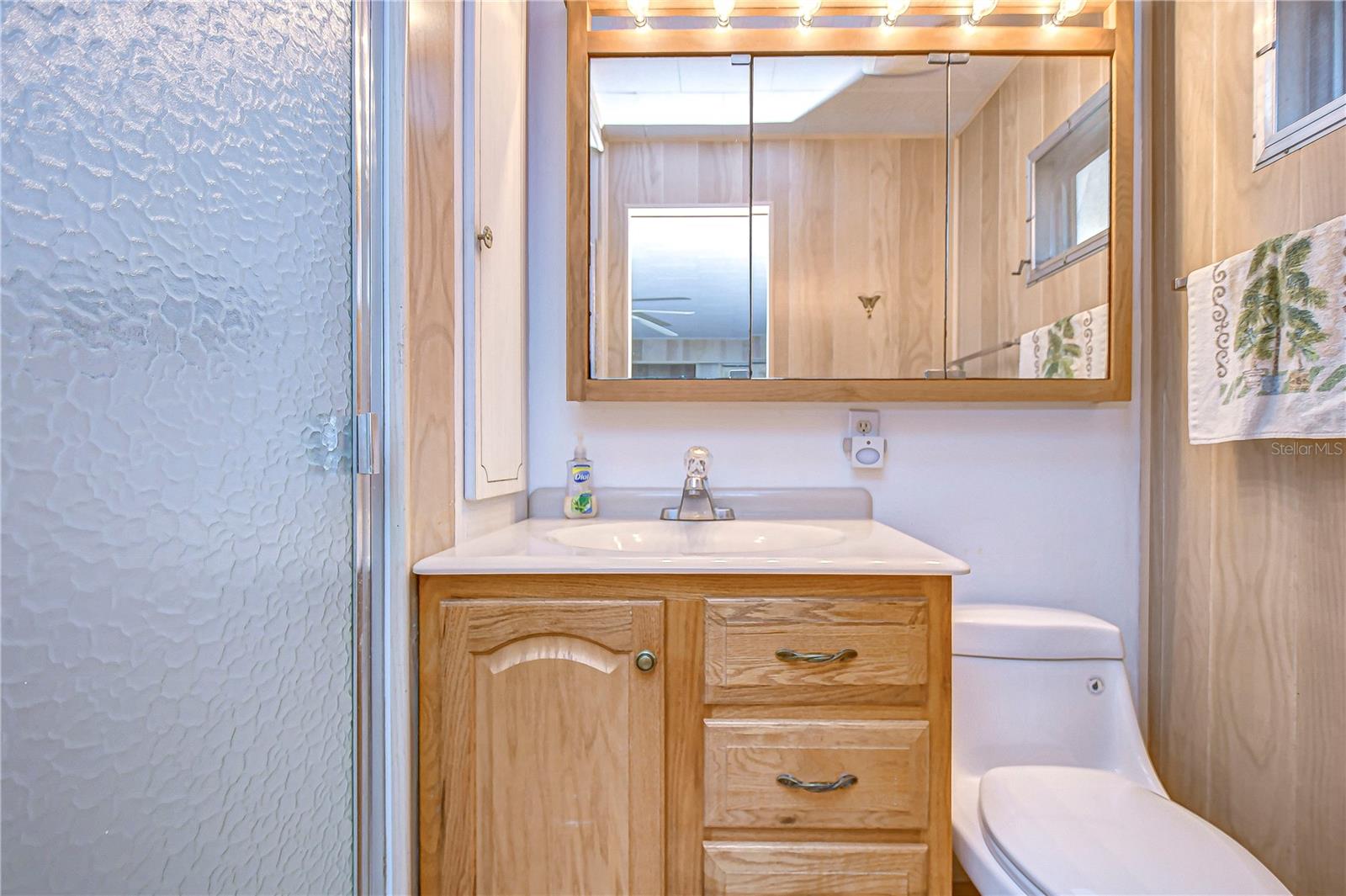 TB8346055 Property Photo