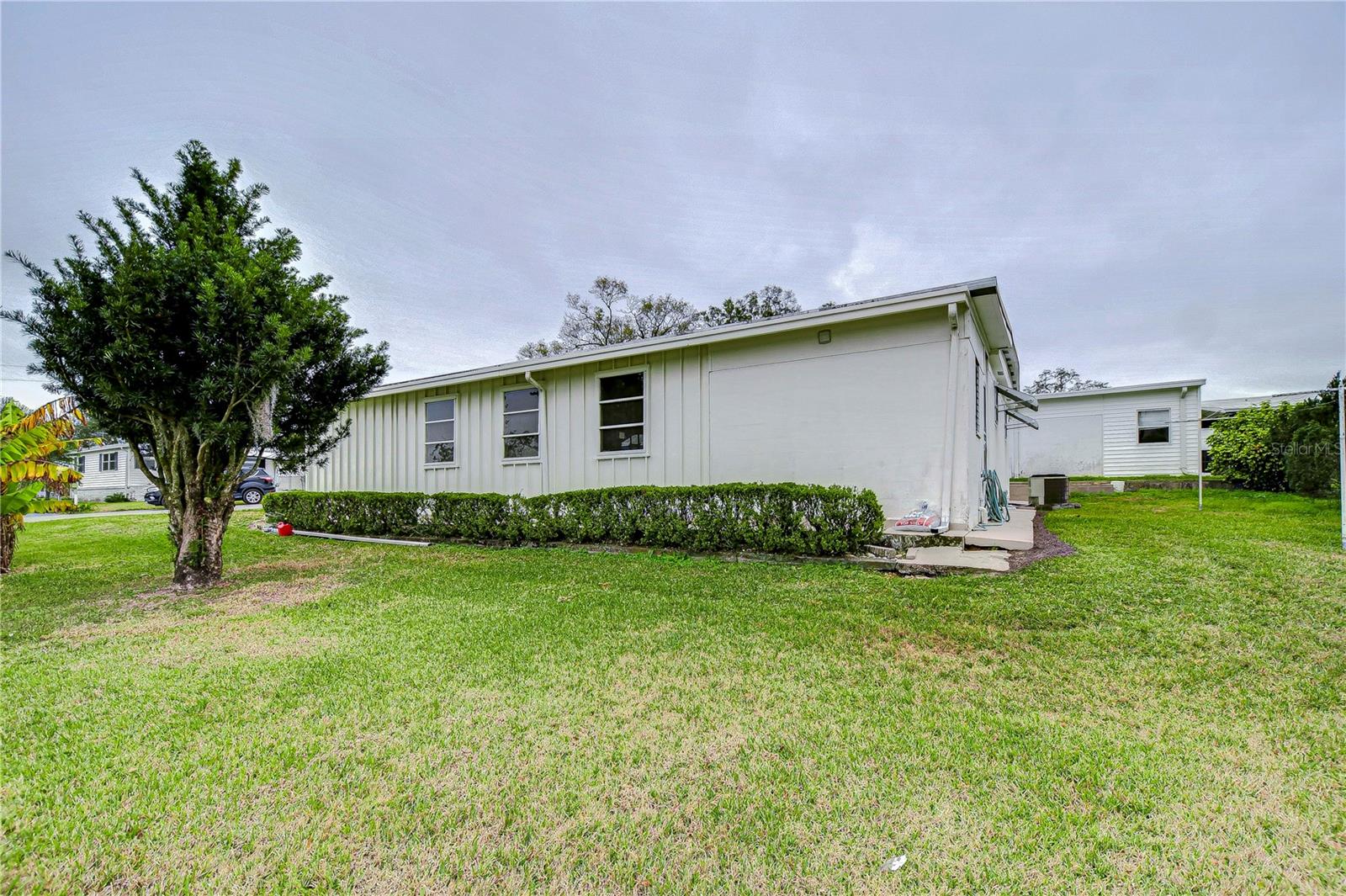 TB8346055 Property Photo