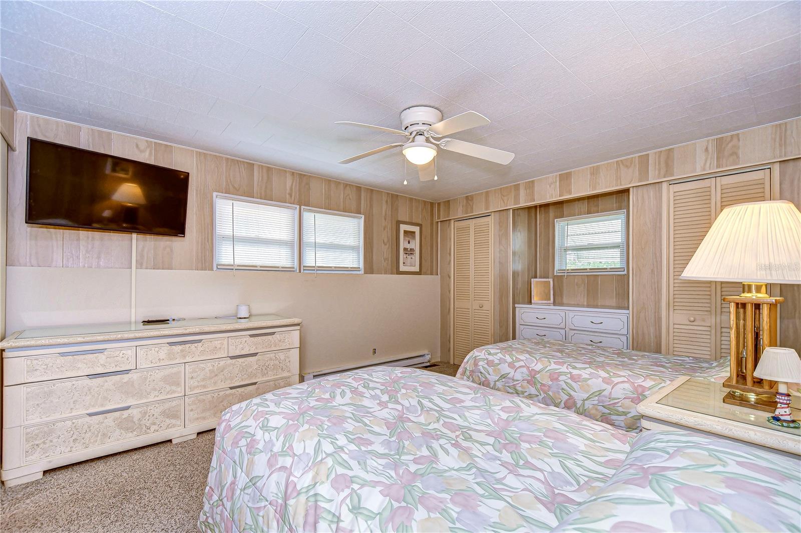 TB8346055 Property Photo