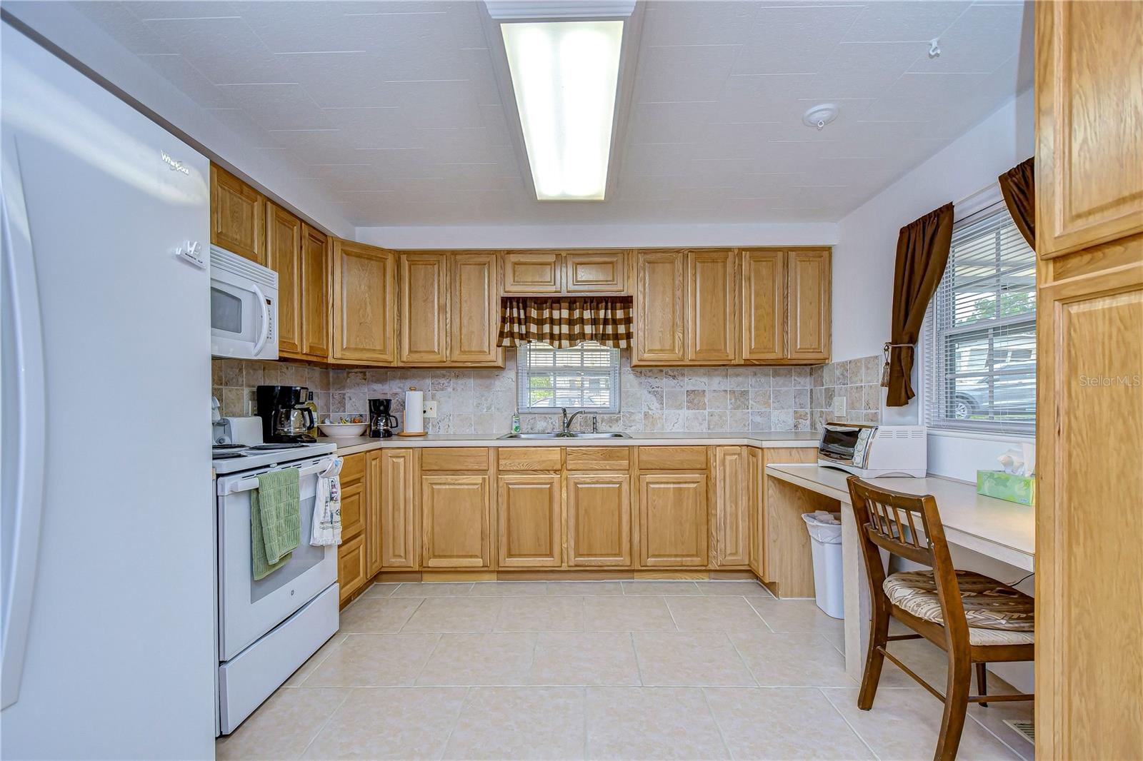 TB8346055 Property Photo