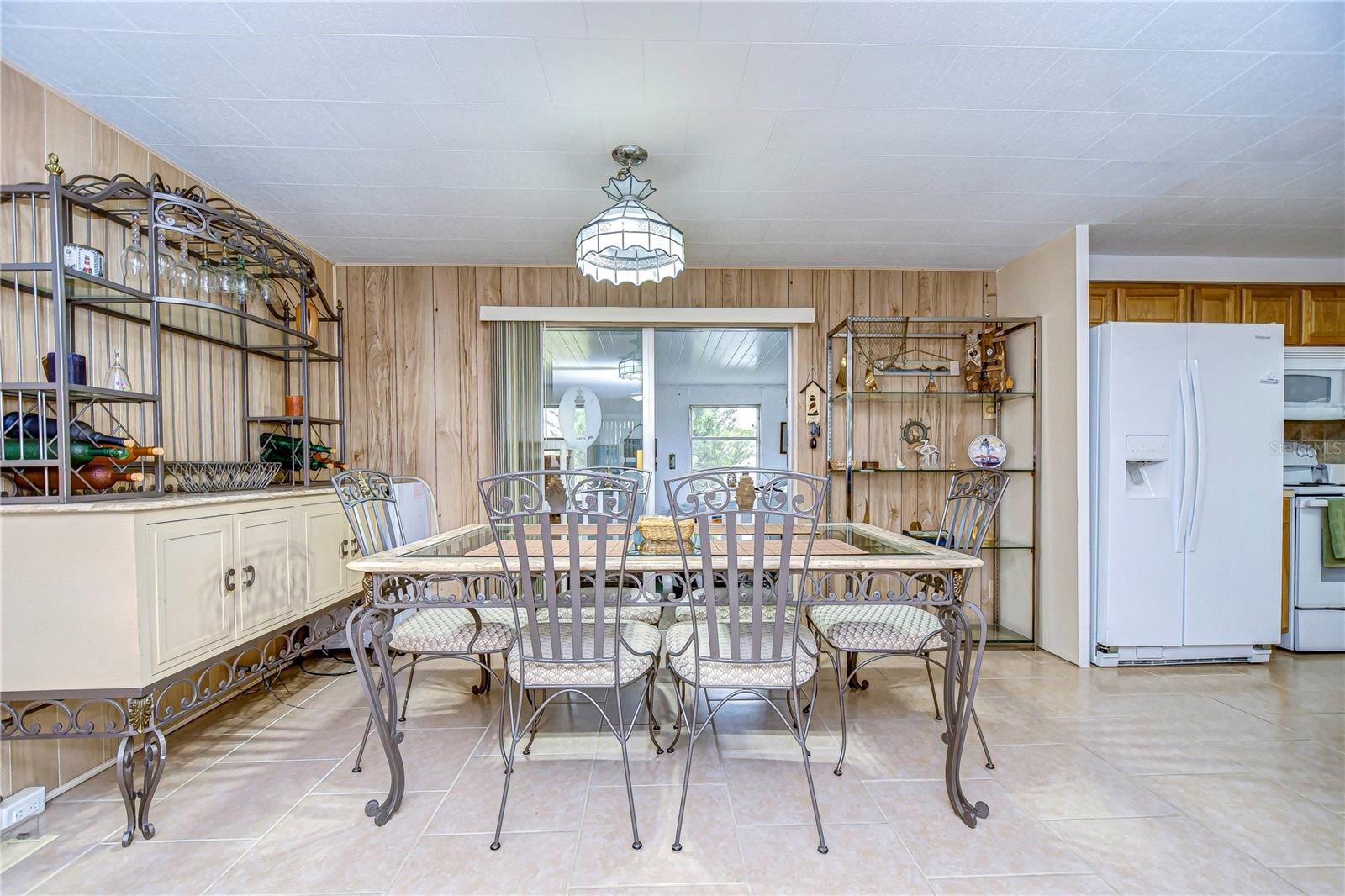 TB8346055 Property Photo