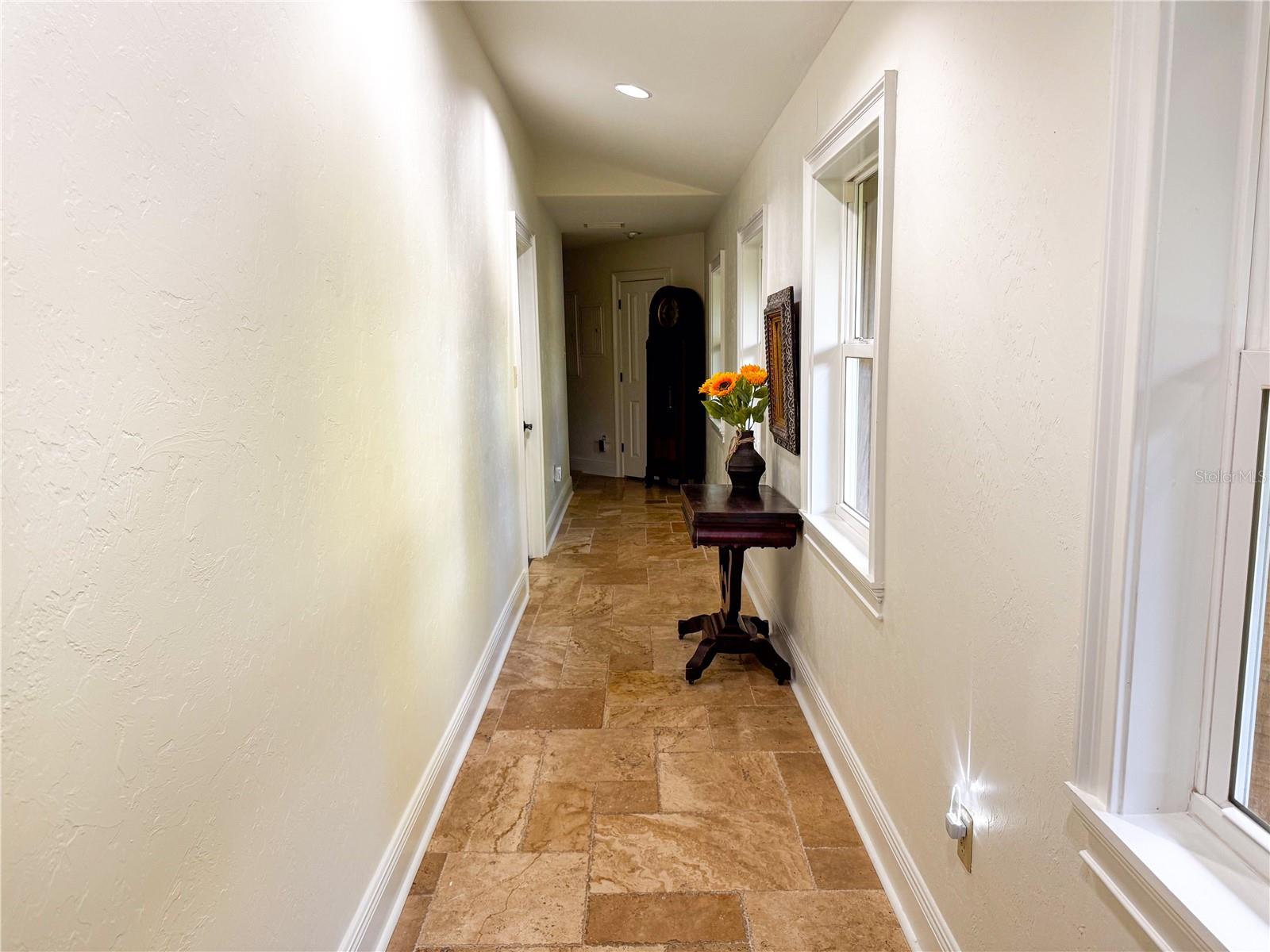 TB8346085 Property Photo