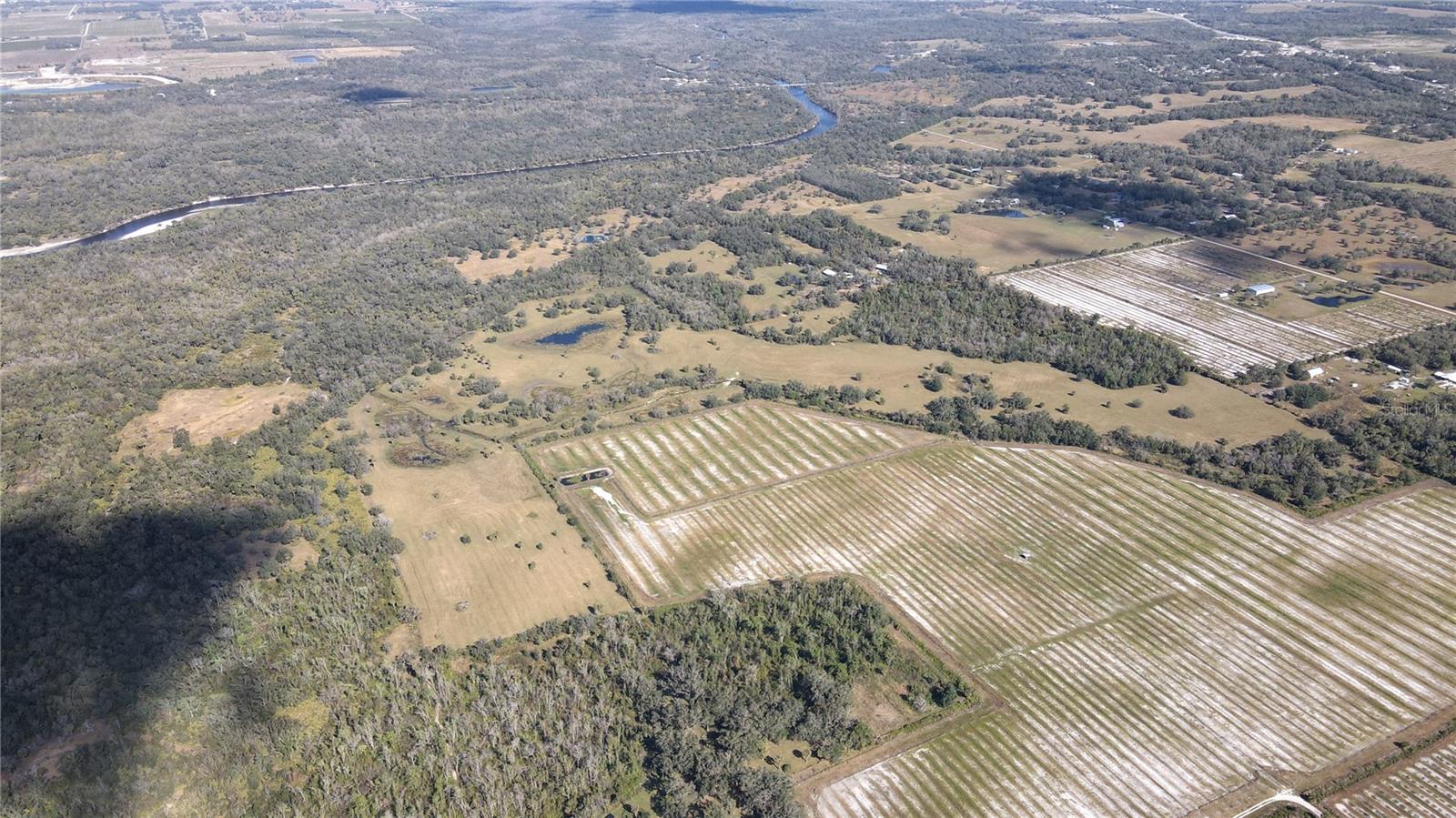 TB8346085 Property Photo