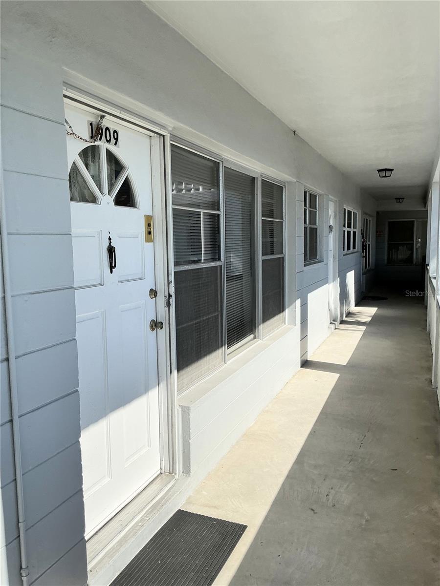 4300 58TH ST N #1909, KENNETH CITY, FL, 33709