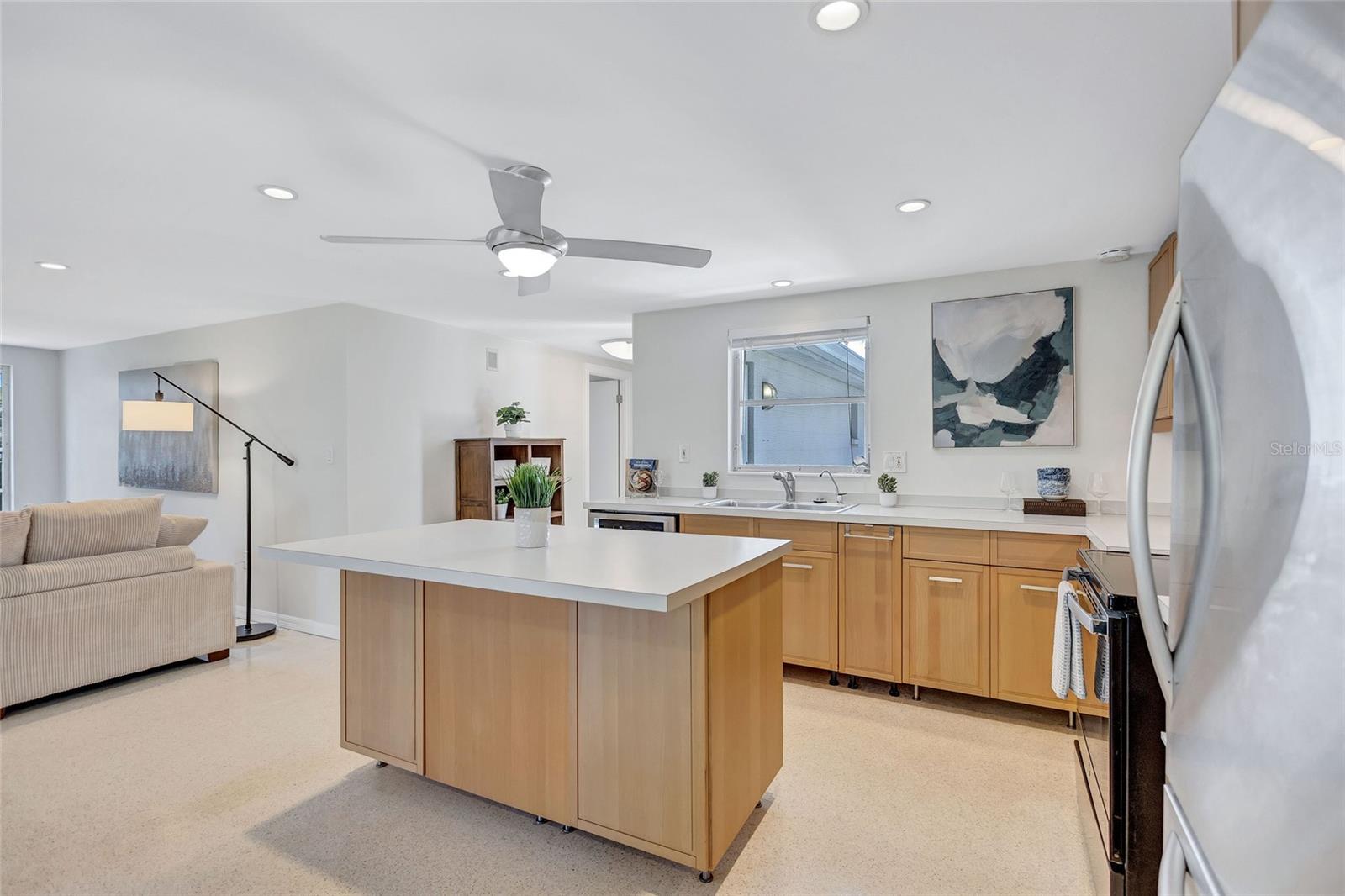 A4638966 Property Photo