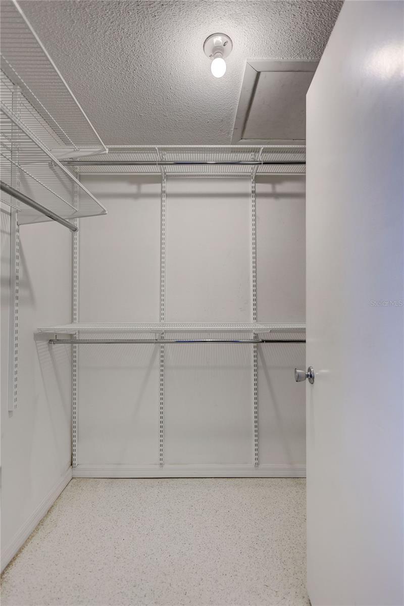 A4638966 Property Photo