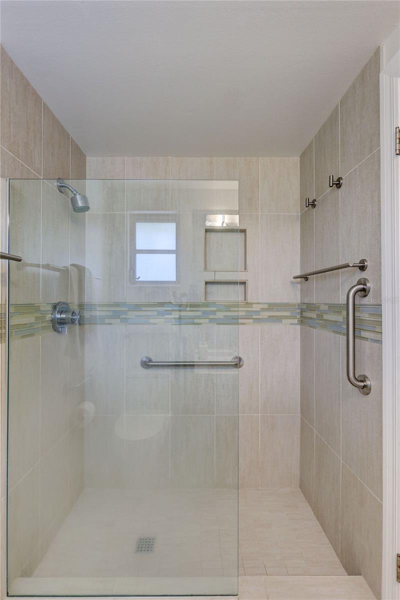 A4638966 Property Photo