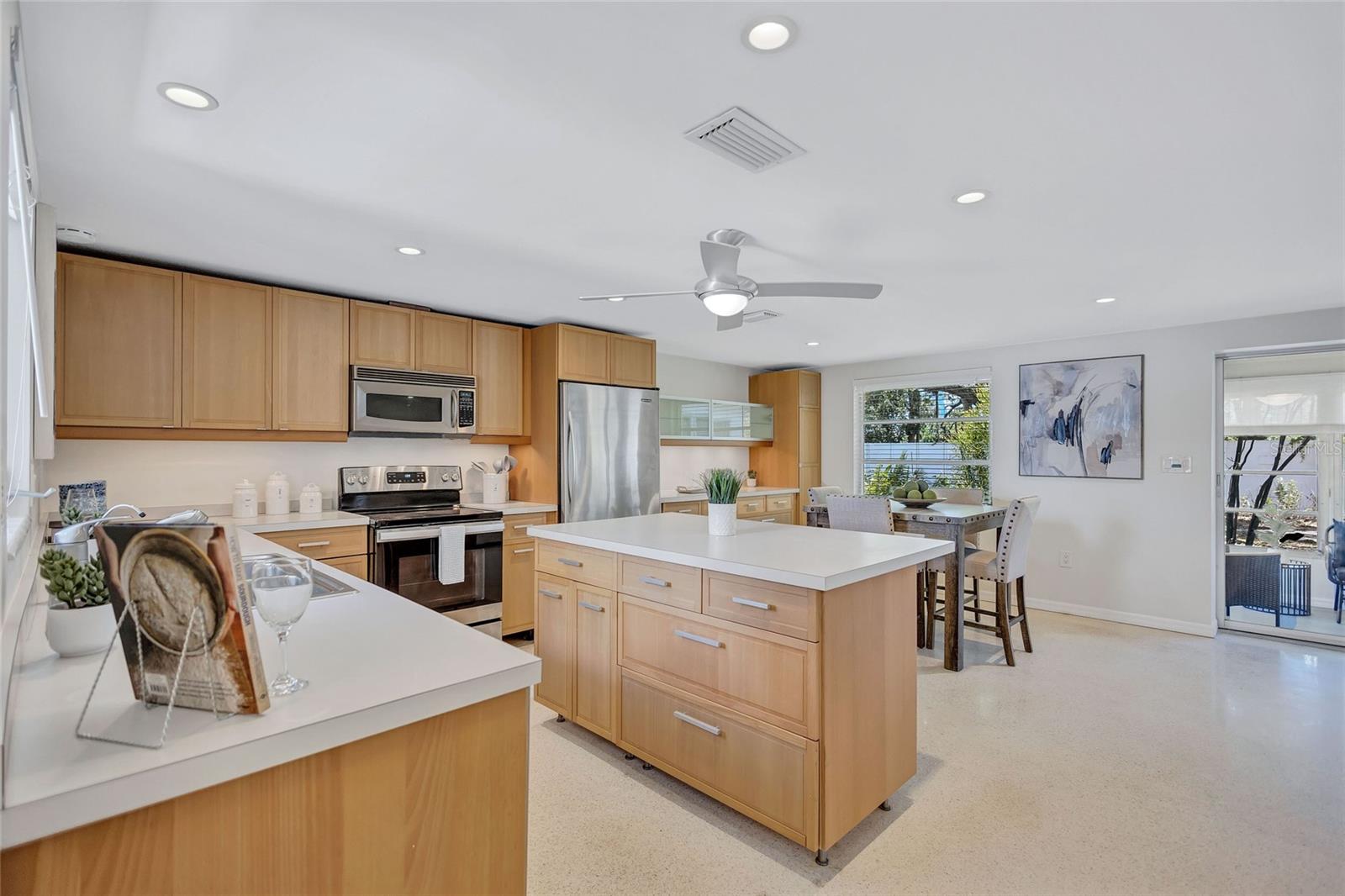 A4638966 Property Photo