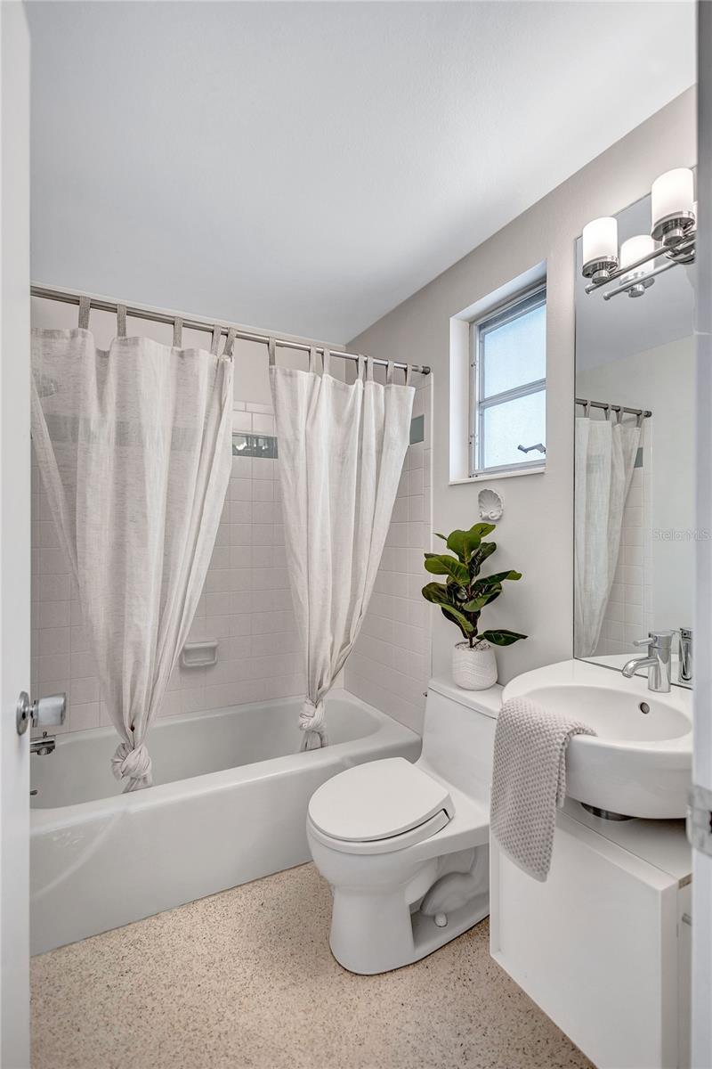 A4638966 Property Photo