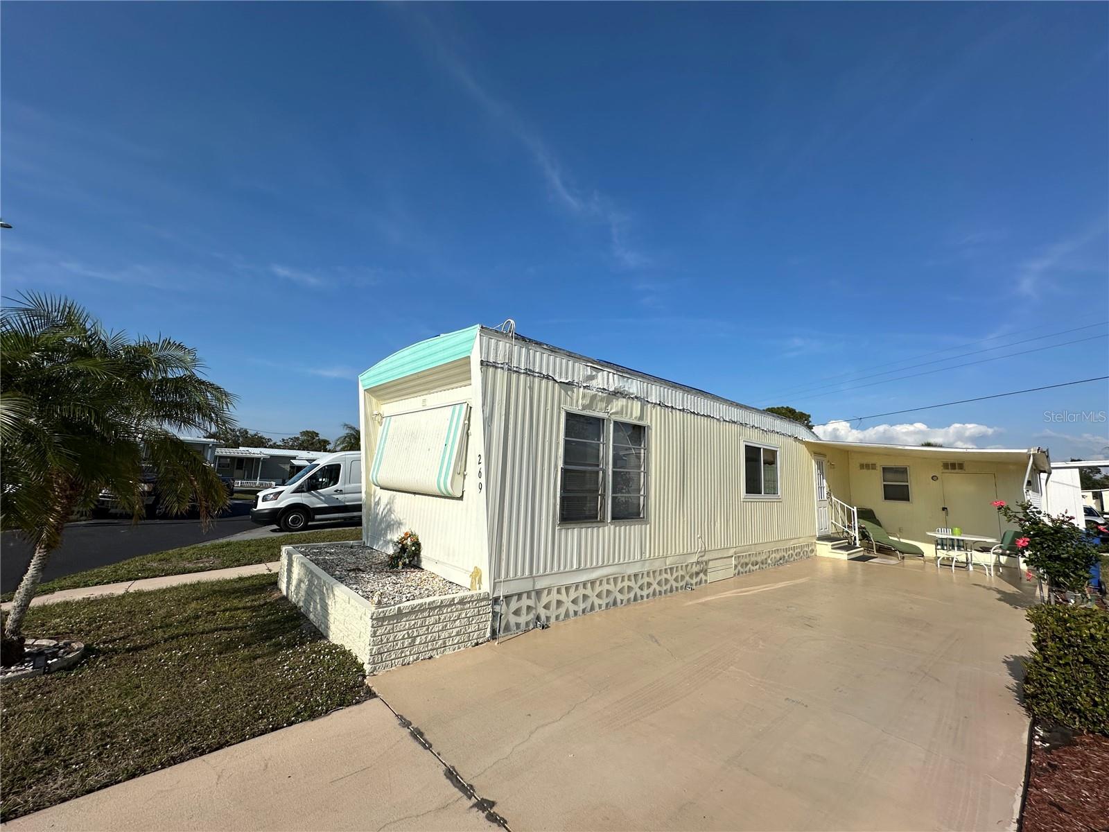 N6136972 Property Photo