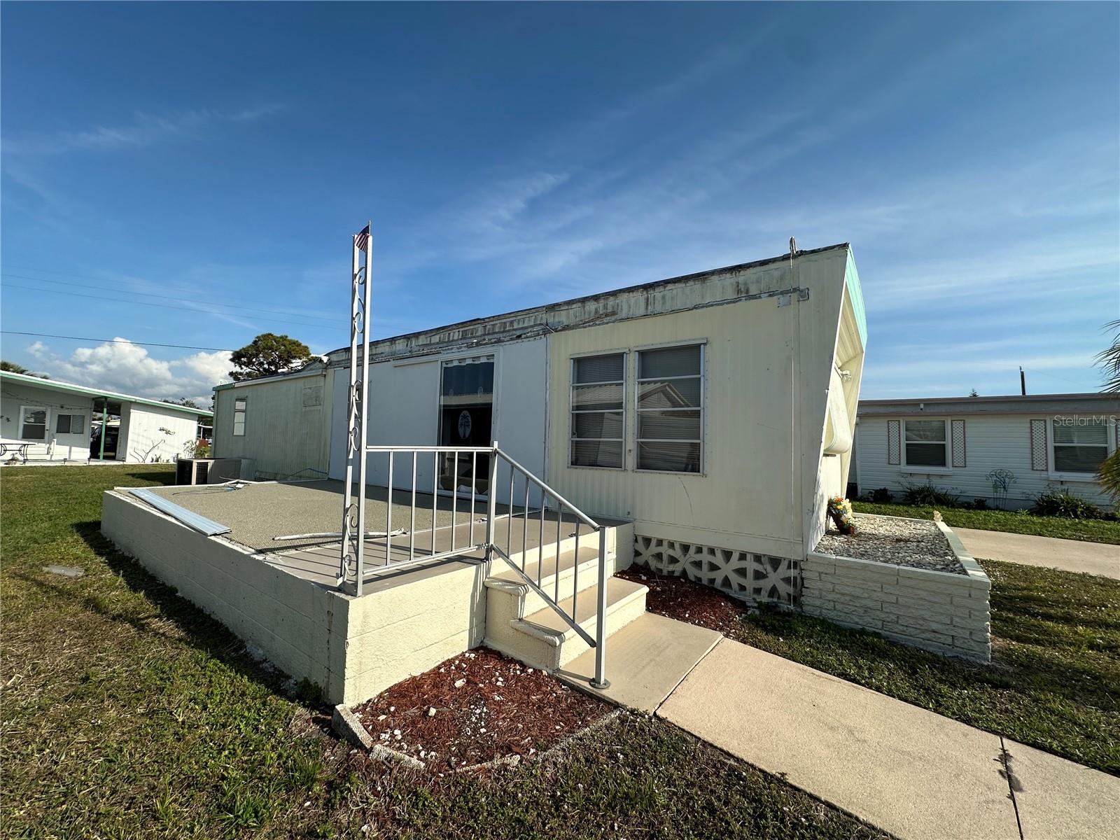 N6136972 Property Photo