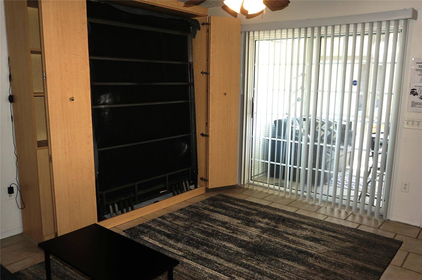 W7872118 Property Photo