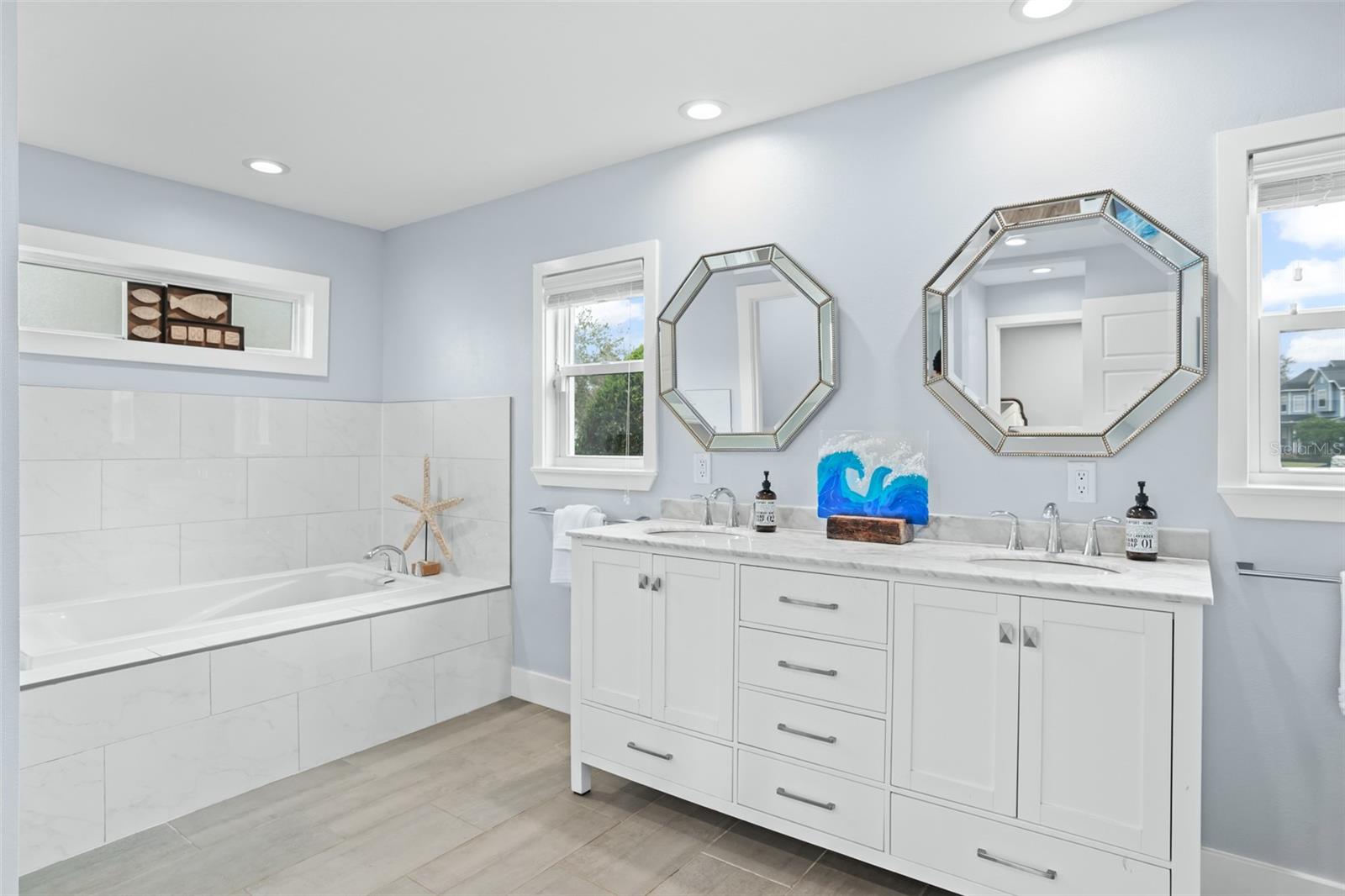 4154 EQUESTRIAN LN, WINDERMERE, FL, 34786