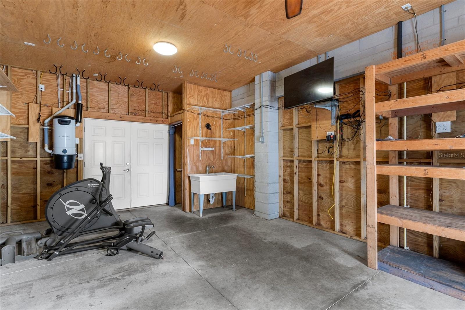 10305 W PORT CT, HOMOSASSA, FL, 34448