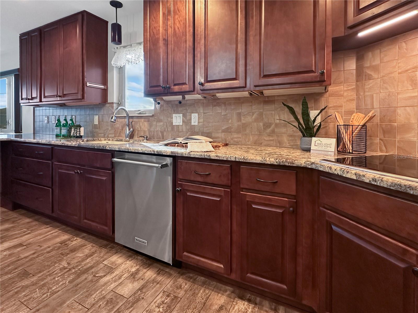 10305 W PORT CT, HOMOSASSA, FL, 34448