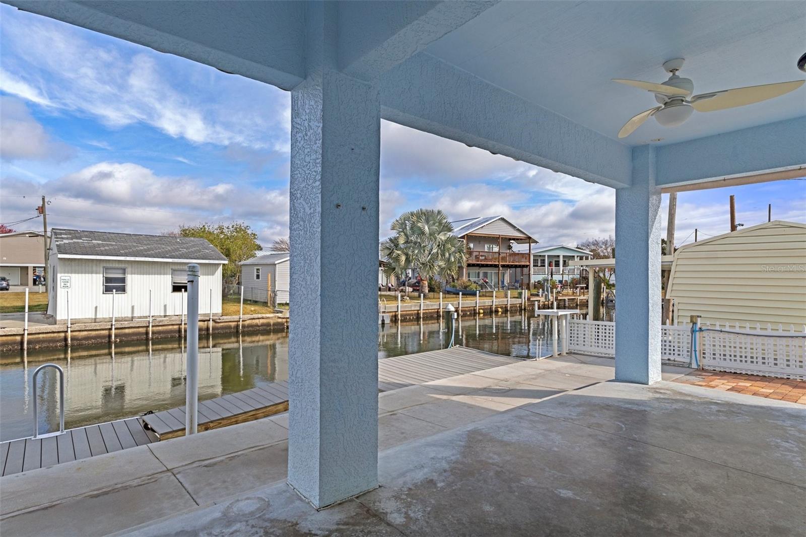 10305 W PORT CT, HOMOSASSA, FL, 34448