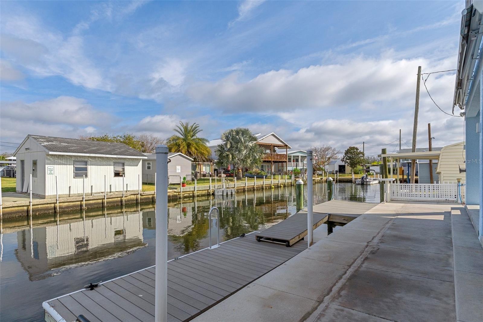 10305 W PORT CT, HOMOSASSA, FL, 34448