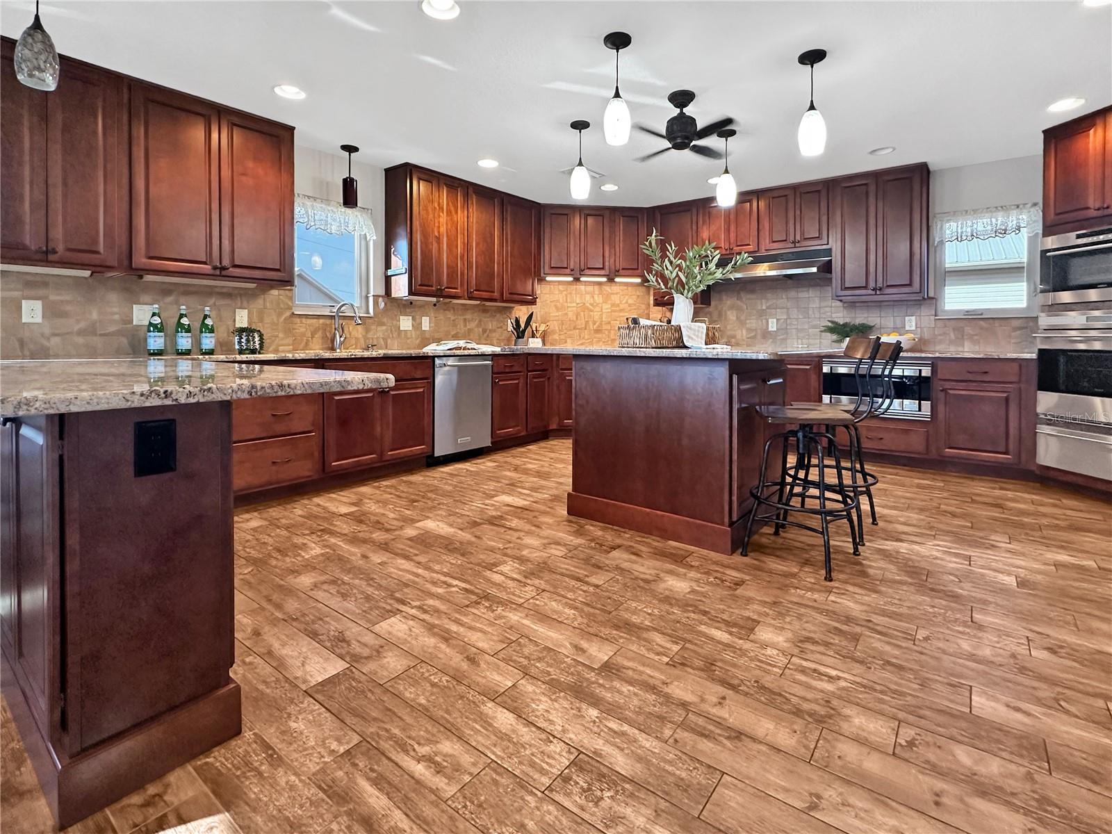 10305 W PORT CT, HOMOSASSA, FL, 34448