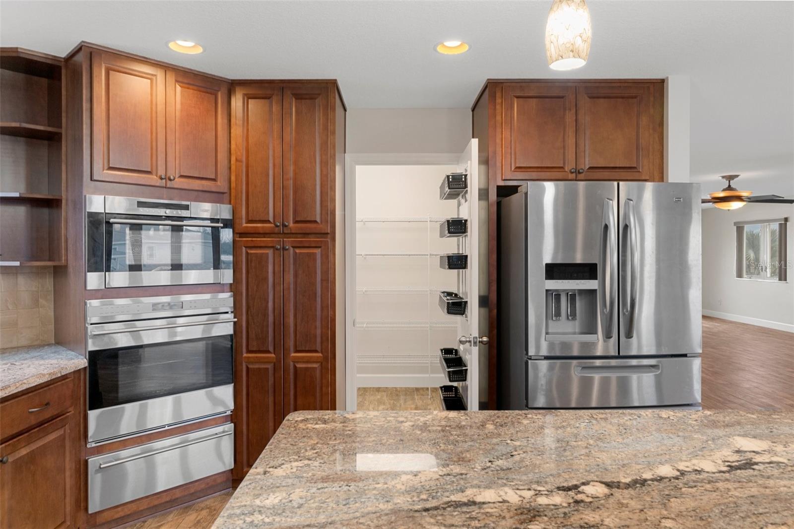 10305 W PORT CT, HOMOSASSA, FL, 34448