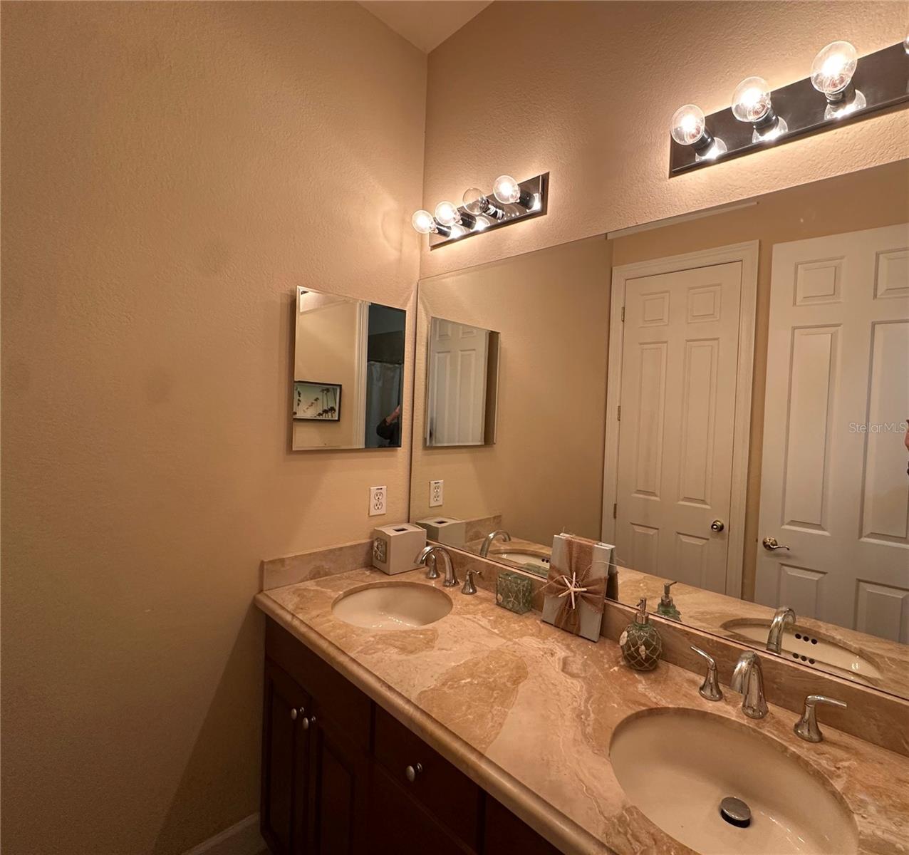 273 PORTOFINO DR, NORTH VENICE, FL, 34275