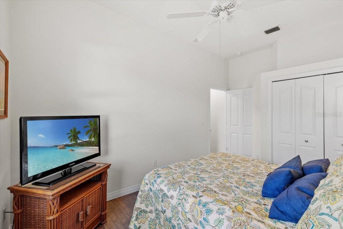 1327 YARDLEY DR, WESLEY CHAPEL, FL, 33544