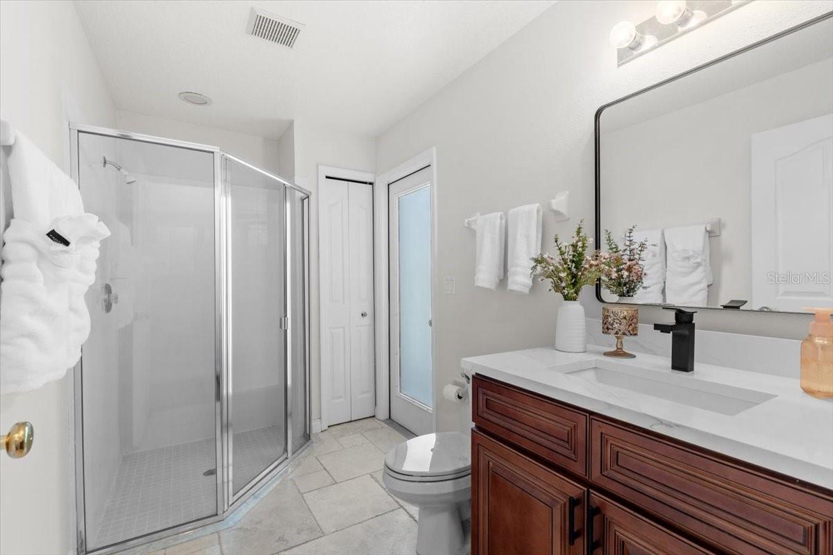 1327 YARDLEY DR, WESLEY CHAPEL, FL, 33544