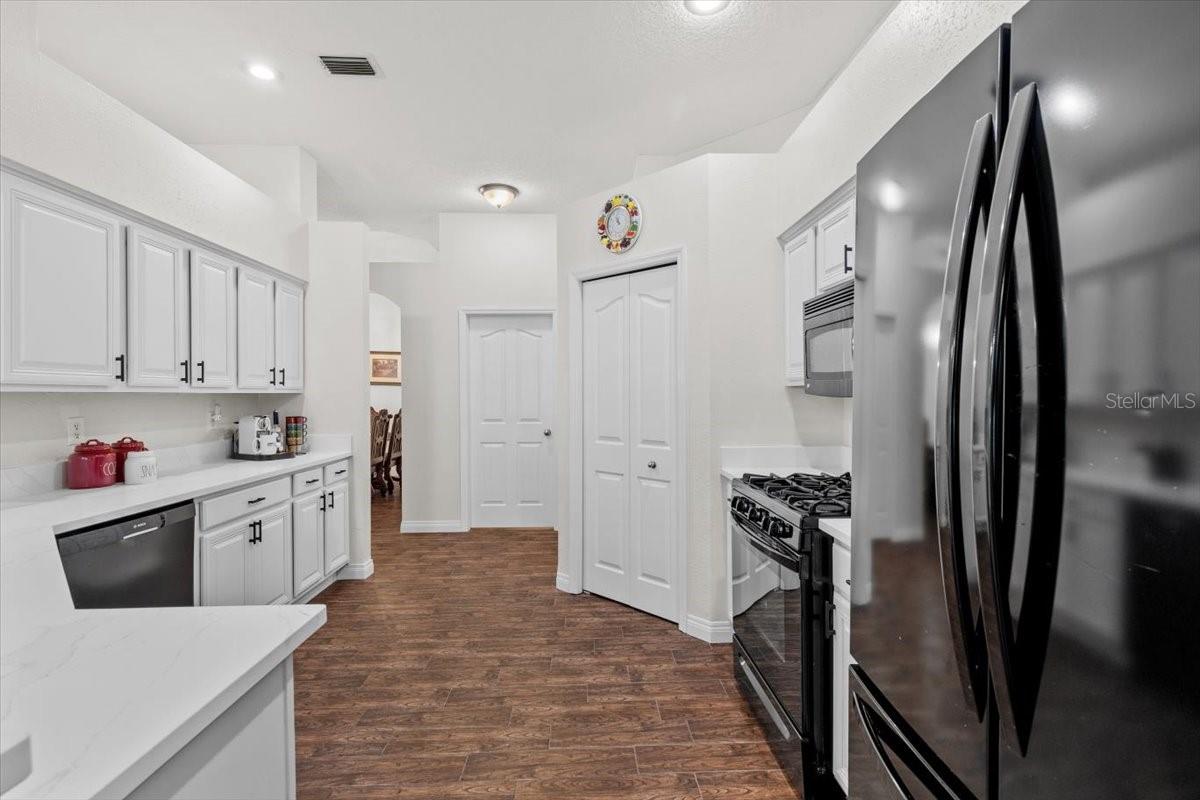 1327 YARDLEY DR, WESLEY CHAPEL, FL, 33544
