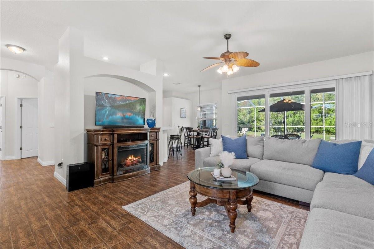 1327 YARDLEY DR, WESLEY CHAPEL, FL, 33544
