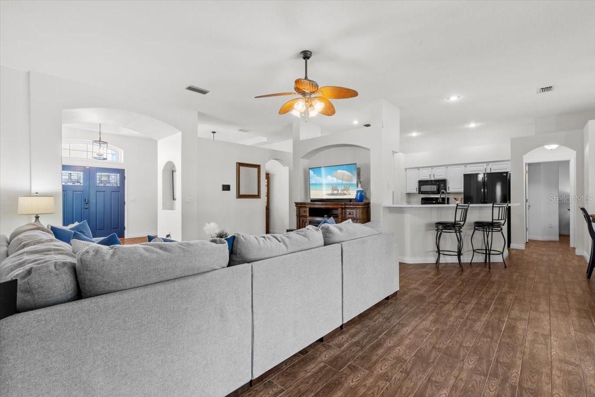1327 YARDLEY DR, WESLEY CHAPEL, FL, 33544