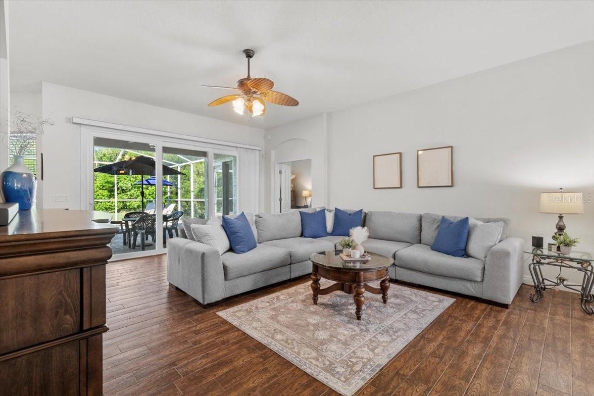 1327 YARDLEY DR, WESLEY CHAPEL, FL, 33544