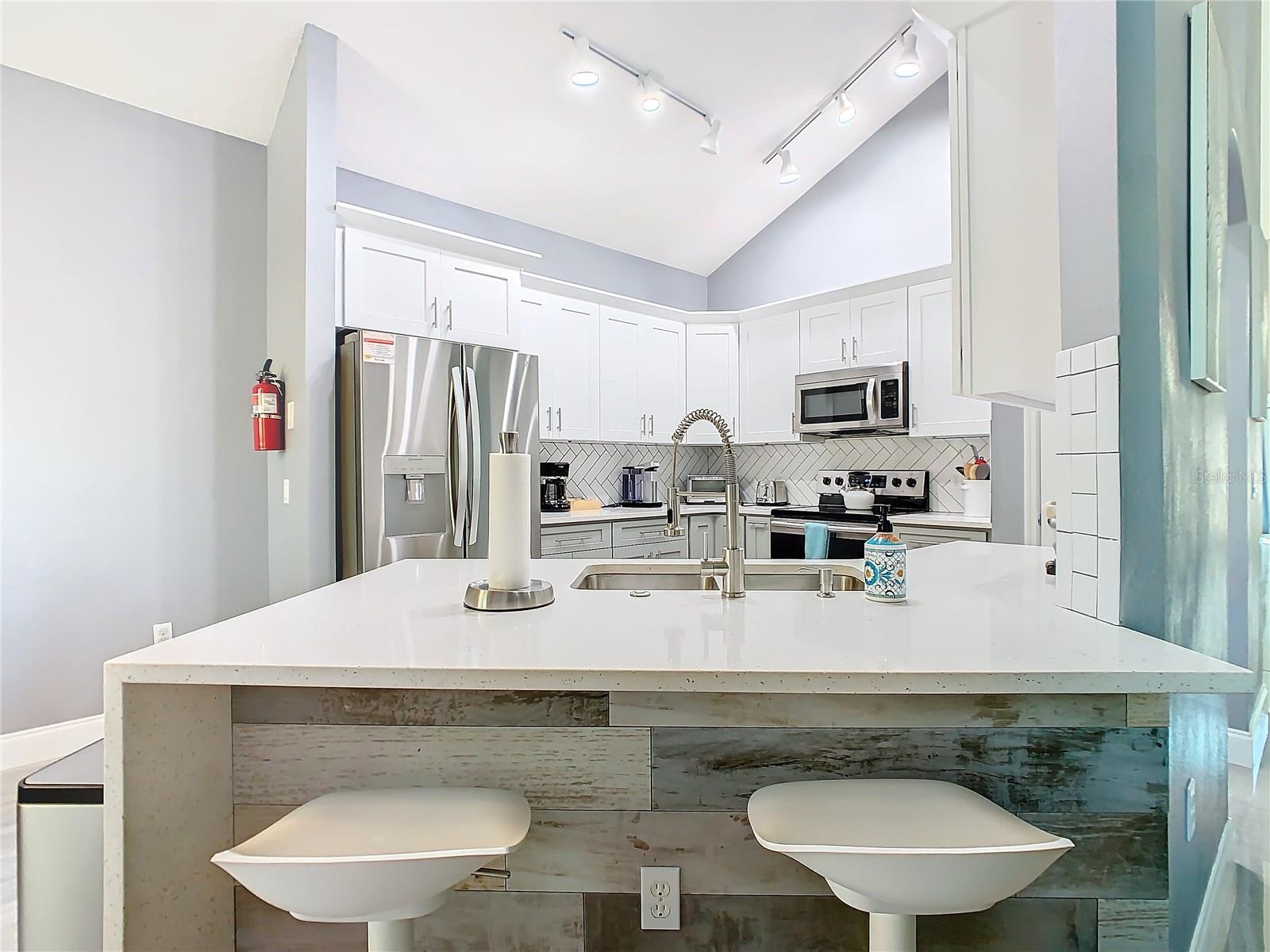 8130 YELLOW CRANE DR, KISSIMMEE, FL, 34747