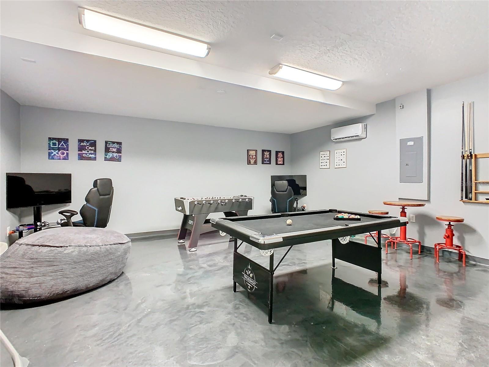 8130 YELLOW CRANE DR, KISSIMMEE, FL, 34747