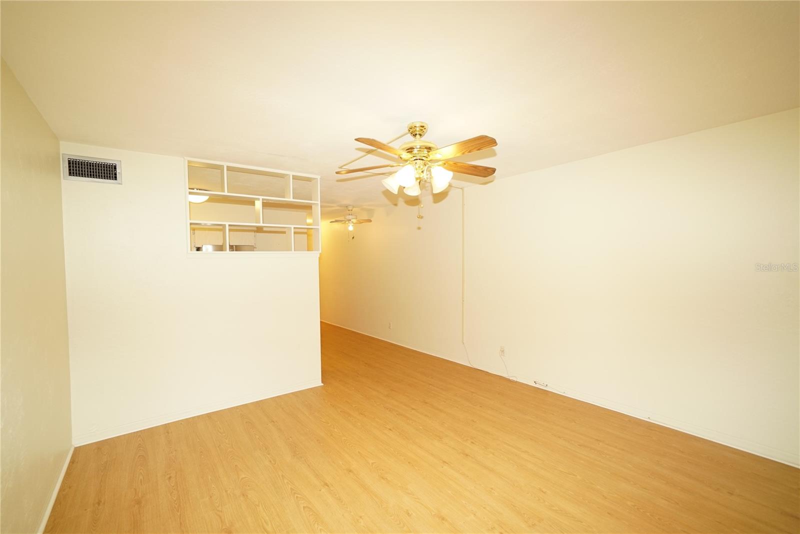 TB8346698 Property Photo