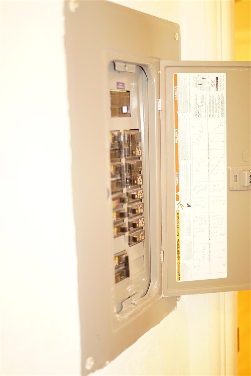 TB8346698 Property Photo