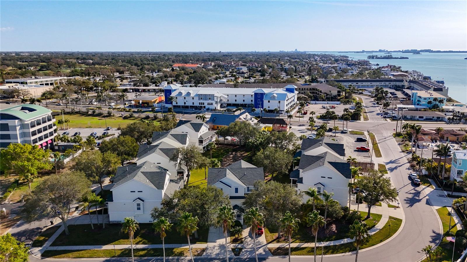 2633 N PAULA DR, DUNEDIN, FL, 34698