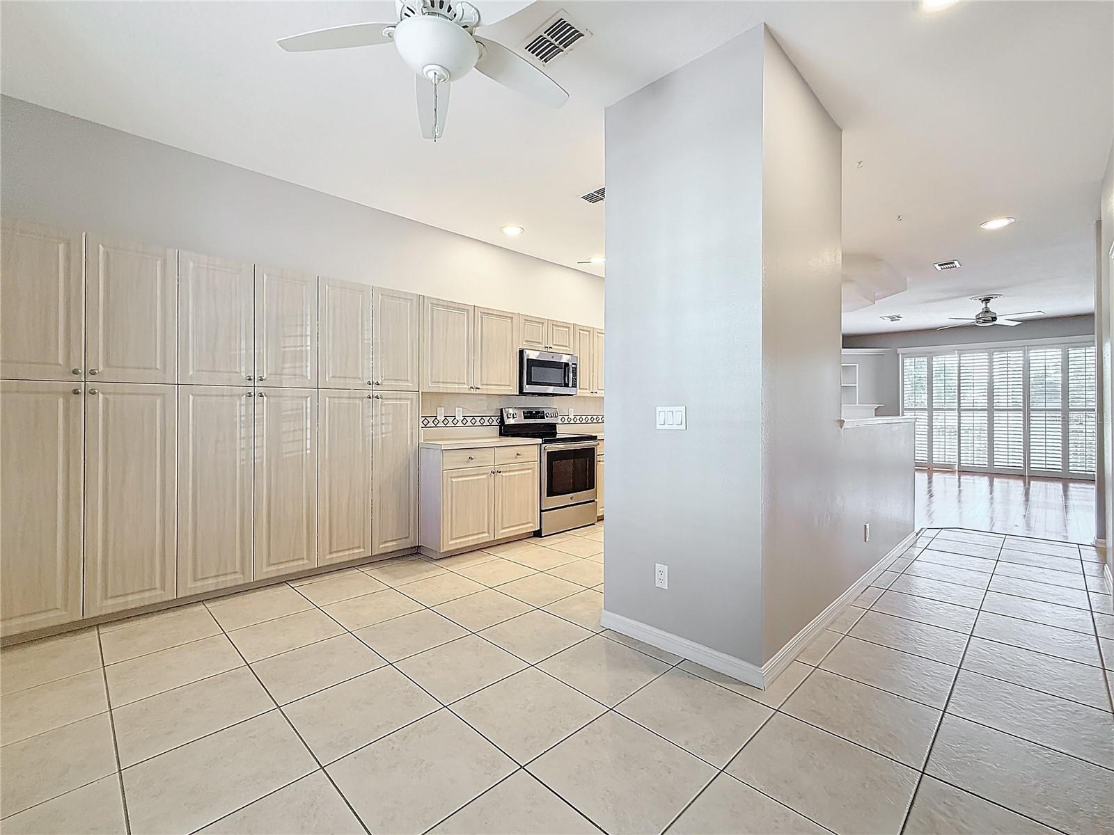 2633 N PAULA DR, DUNEDIN, FL, 34698