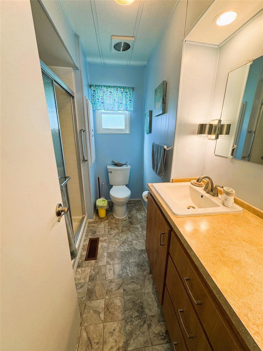 R4908835 Property Photo