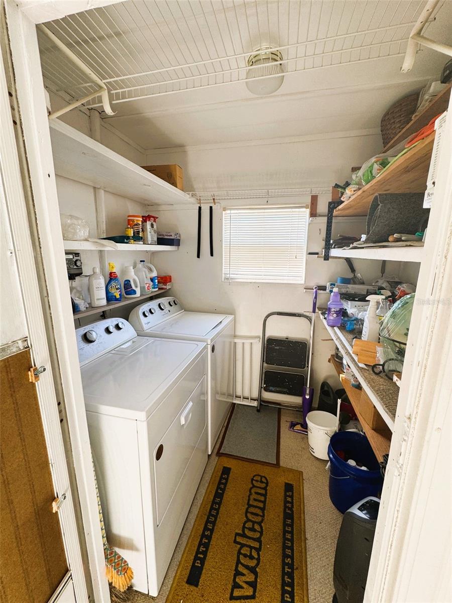 R4908835 Property Photo