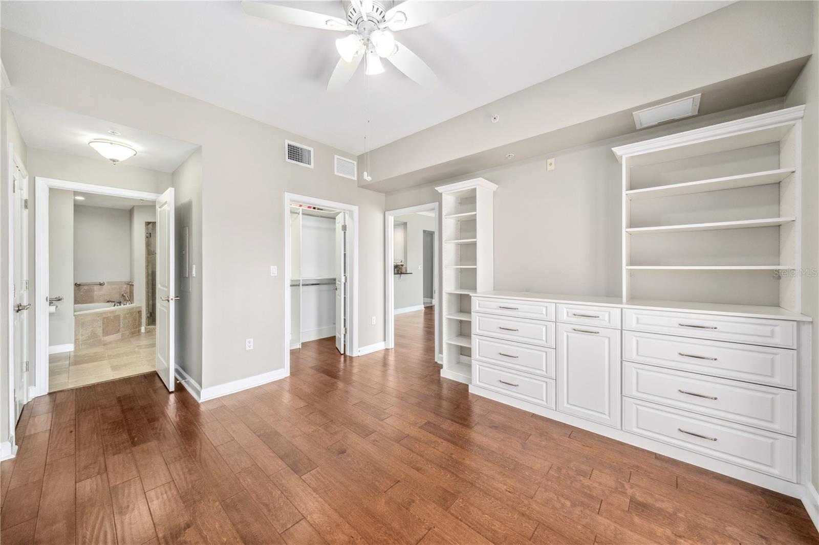 2305 EDGEWATER DR #1403, ORLANDO, FL, 32804