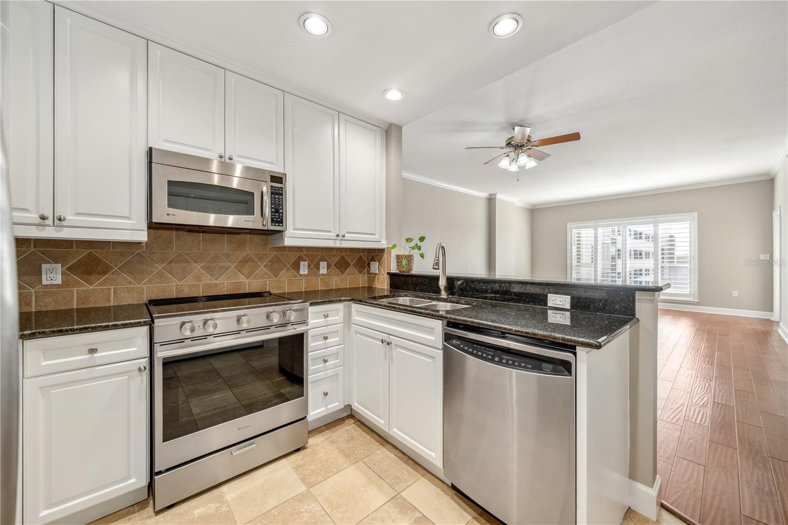 2305 EDGEWATER DR #1403, ORLANDO, FL, 32804