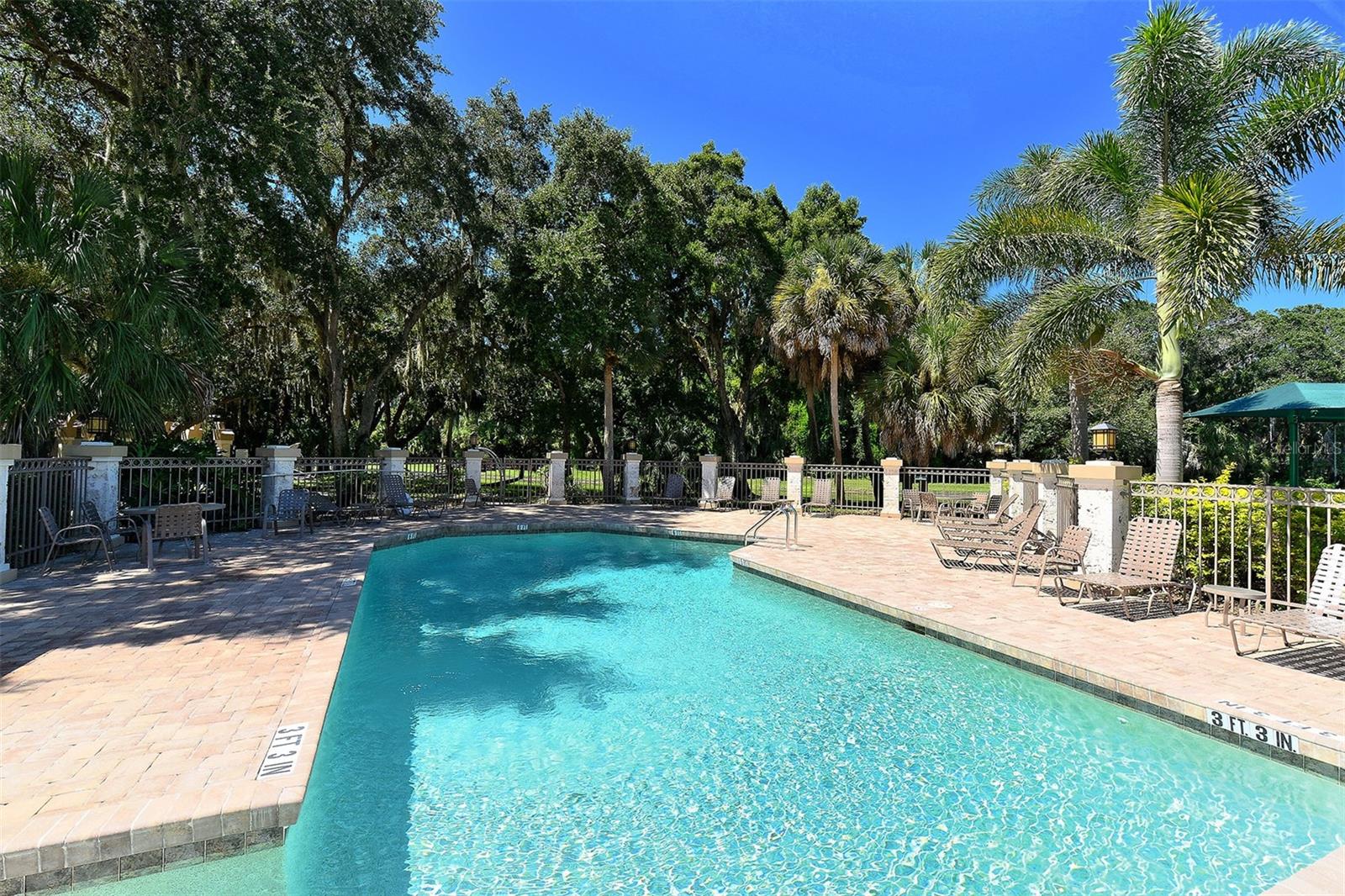 A4639249 Property Photo