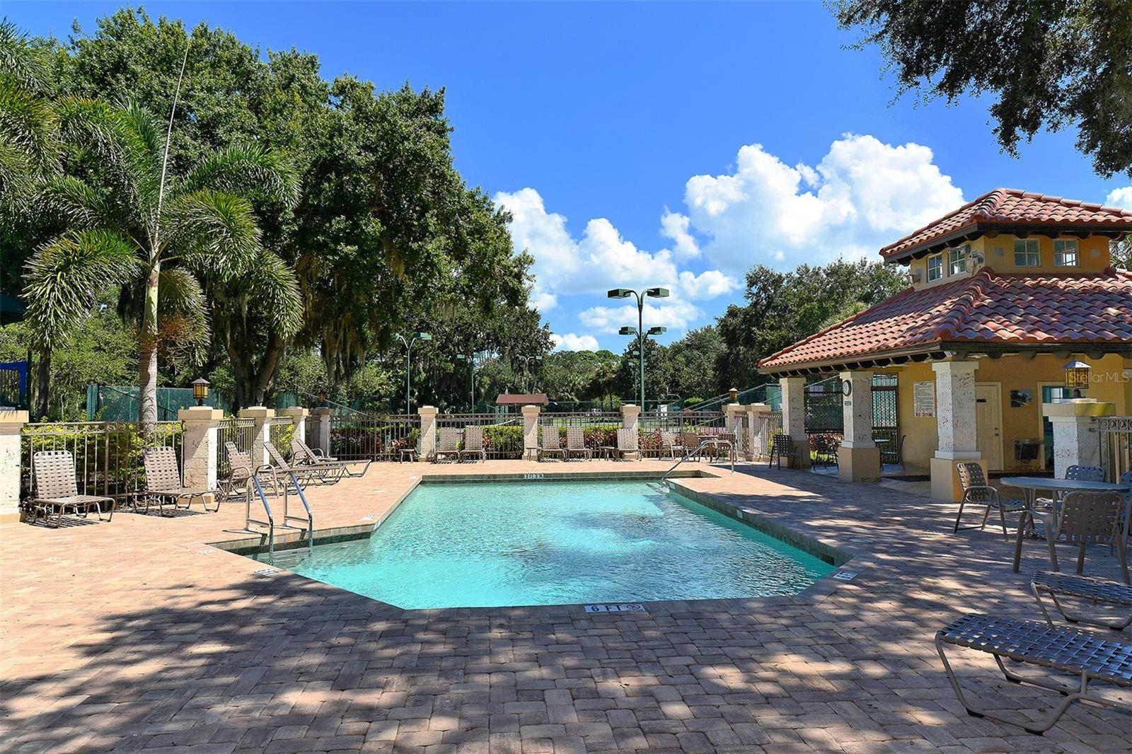 A4639249 Property Photo