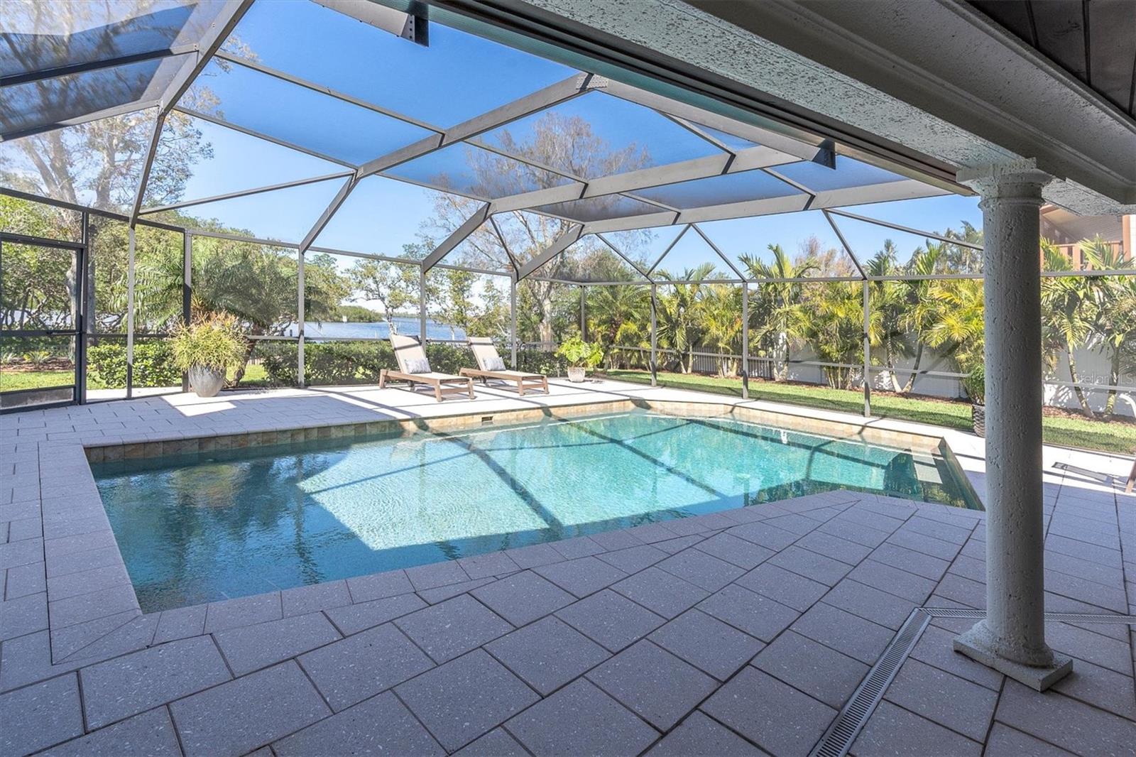 1401 75TH CIR NE, ST PETERSBURG, FL, 33702