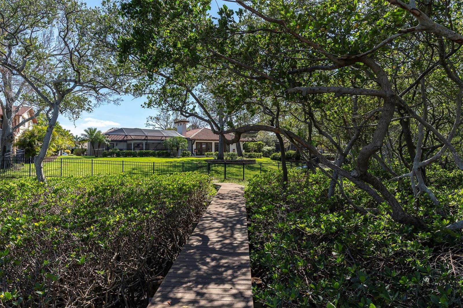 1401 75TH CIR NE, ST PETERSBURG, FL, 33702