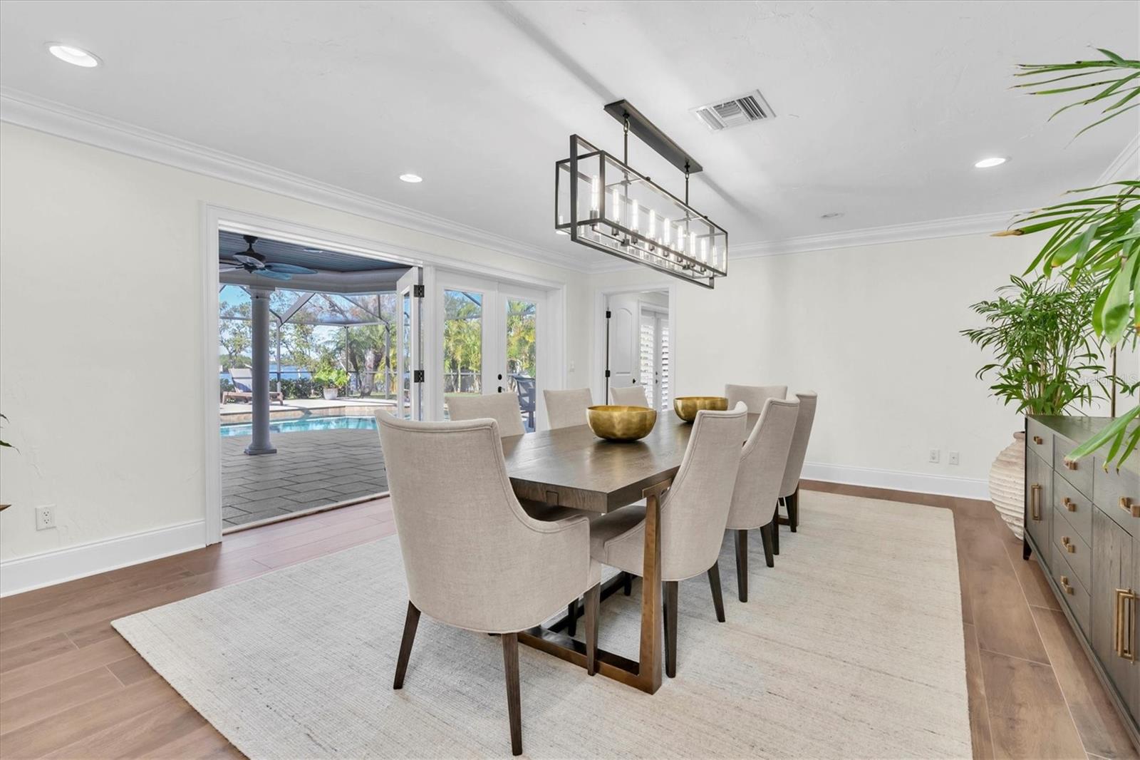 1401 75TH CIR NE, ST PETERSBURG, FL, 33702