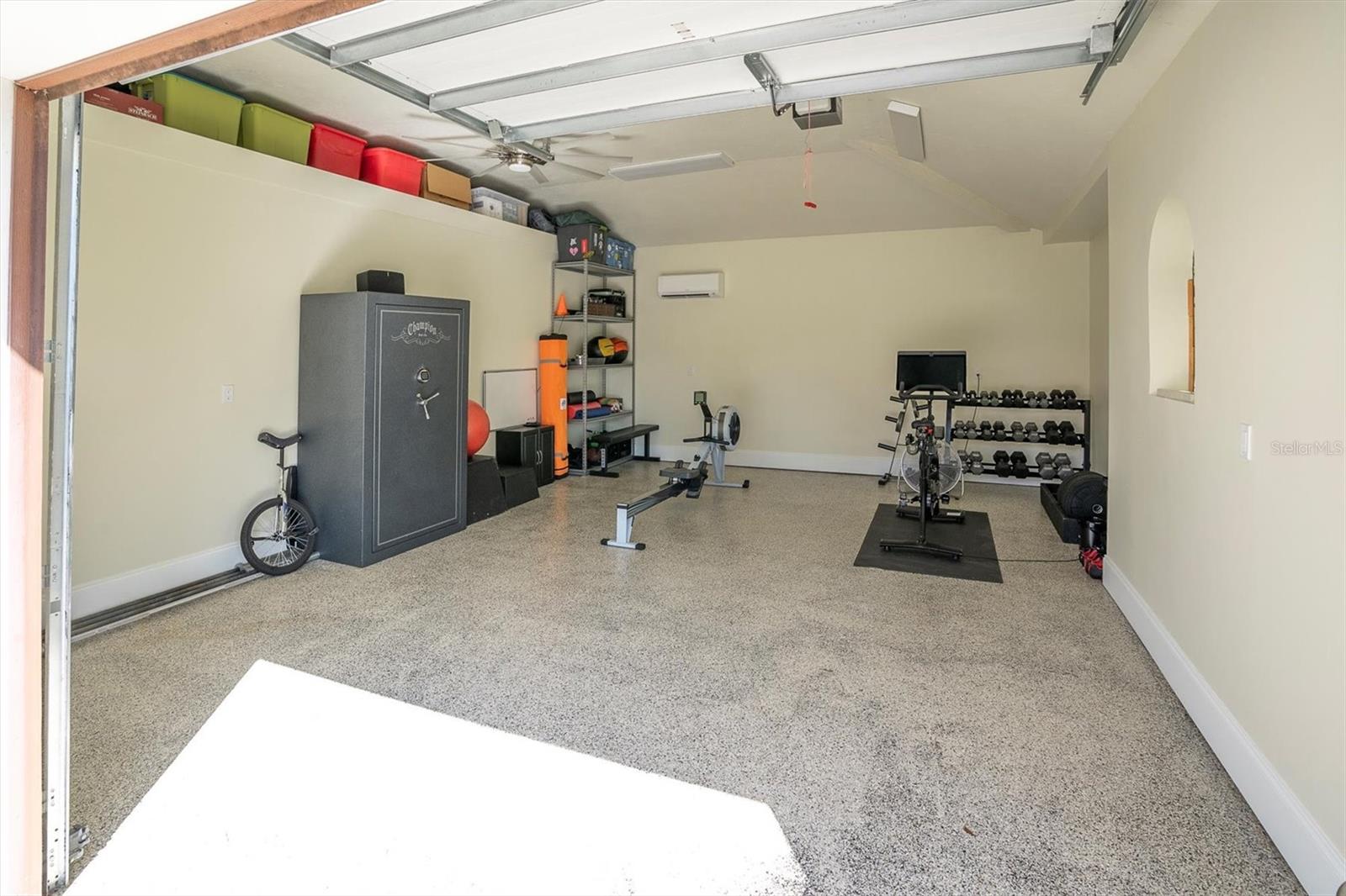 1401 75TH CIR NE, ST PETERSBURG, FL, 33702