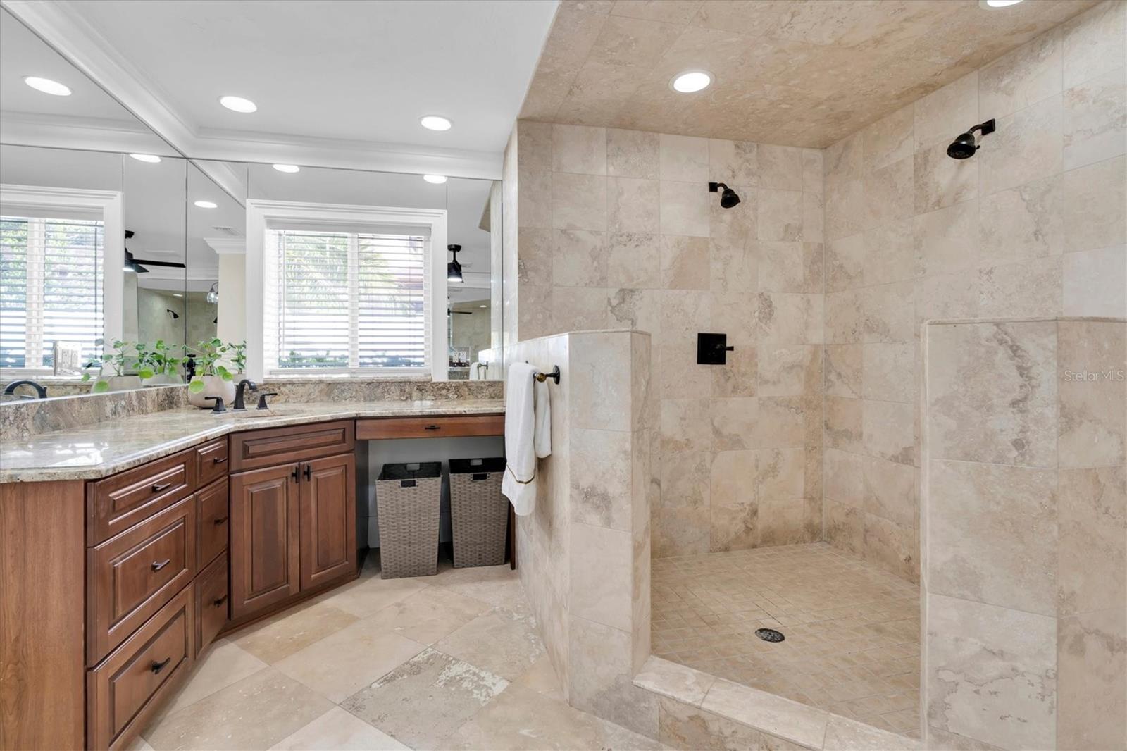 1401 75TH CIR NE, ST PETERSBURG, FL, 33702