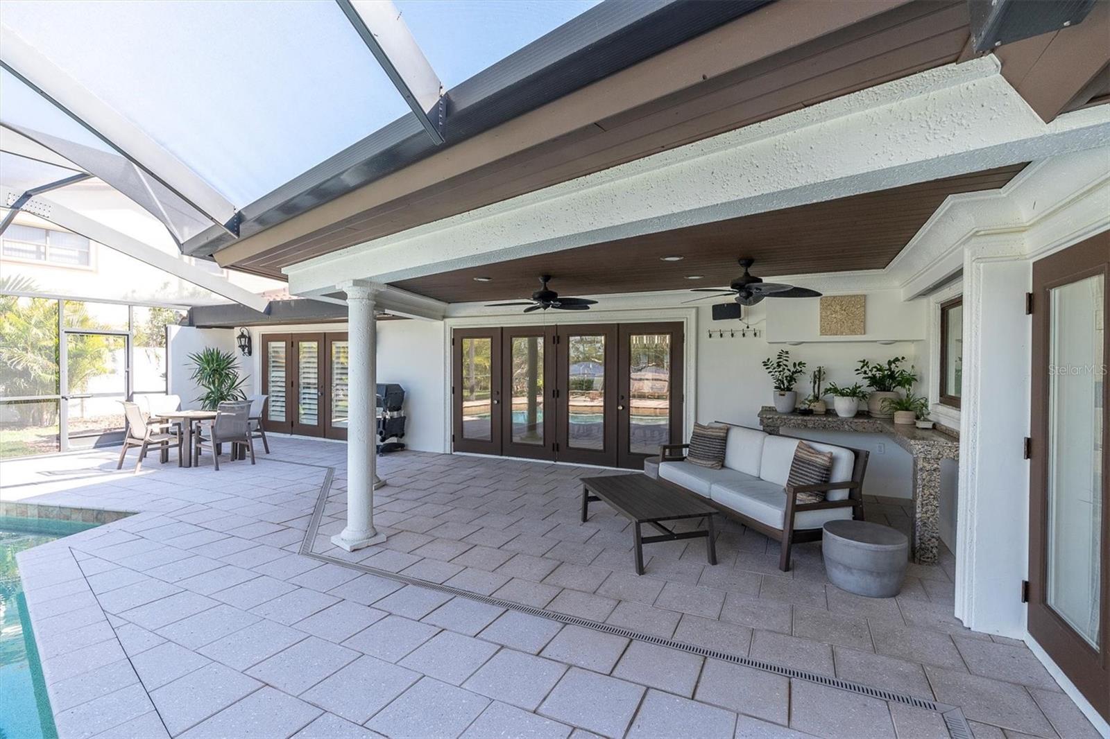 1401 75TH CIR NE, ST PETERSBURG, FL, 33702